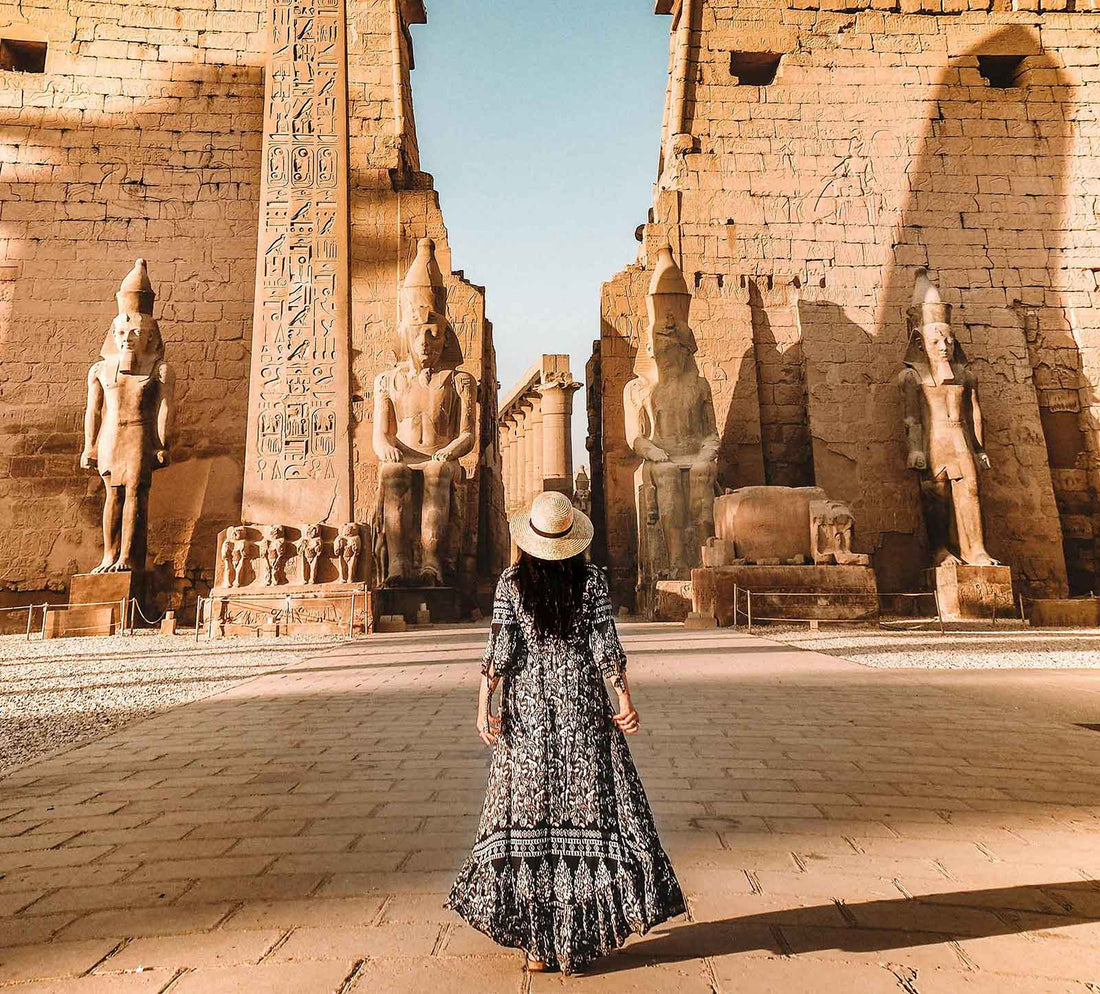 Going It Alone: Mastering Cultural Etiquettes and Diversity as a Solo Globetrotter